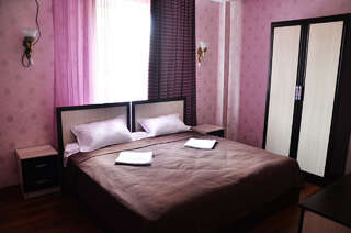 Отель Отель Вояж Бишкек Стандартный двухместный номер с 1 кроватью-3