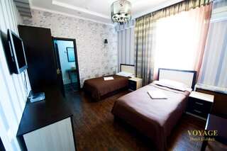 Отель Отель Вояж Бишкек Двухместный номер «Комфорт» с 2 отдельными кроватями-5